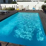 Il Giardino Di Flora Con Piscina & Jacuzzi 4*