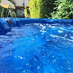 Πανσιόν Il Giardino Di Flora Con Piscina & Jacuzzi Λέτσε