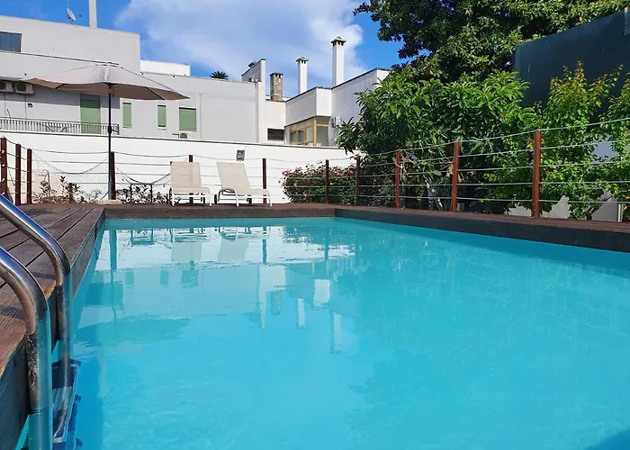 Il Giardino Di Flora Con Piscina & Jacuzzi 招待所