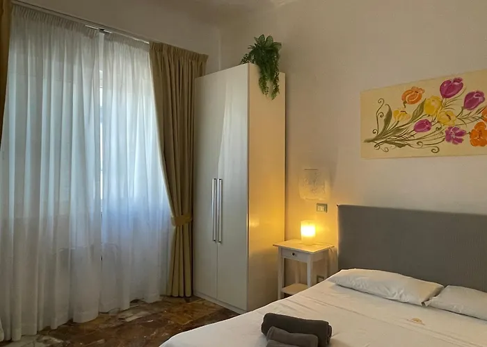Il Giardino Di Flora Con Piscina & Jacuzzi 招待所