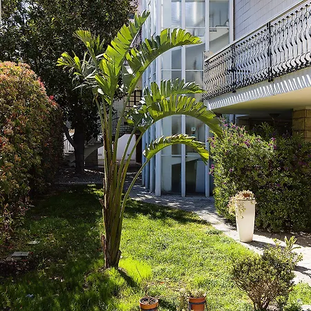 Il Giardino Di Flora Con Piscina & Jacuzzi 4*