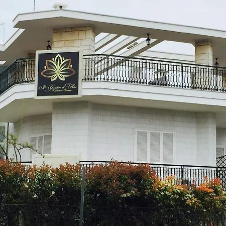 Il Giardino Di Flora Con Piscina & Jacuzzi Penzion