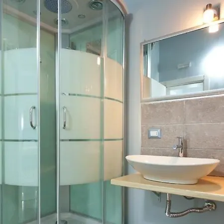Penzion Il Giardino Di Flora Con Piscina & Jacuzzi 4*